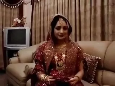 পেটা জেনসেন দ্বারা বড় মাই সহ হট সেক্স ভিডিও এইচডি অশ্লীল। চোদার পর তার পাছা থেকে শুক্রাণু দিয়ে জল দেওয়া