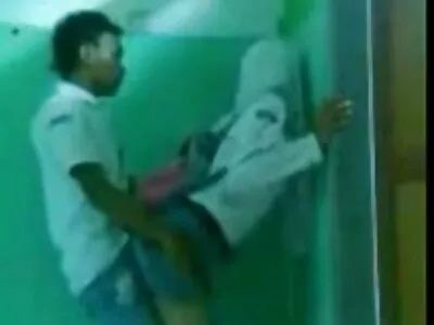 গোপনে এইচডি সেক্স ভিডিও প্রেম করা