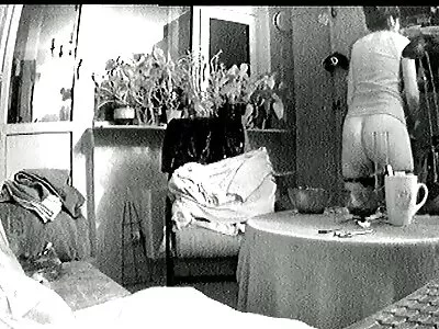 মহিলা তার সেক্স এক্স ভিডিও এইচডি লোমশ ভগ চাটা